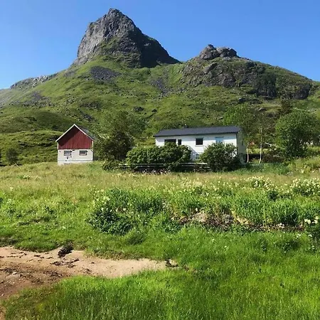 Seafront House In Fjord In The Middle Of Lofoten Valberg