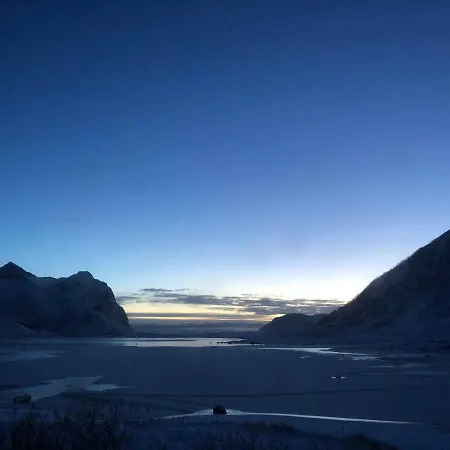 Сasa de vacaciones Seafront House In Fjord In The Middle Of Lofoten Valberg