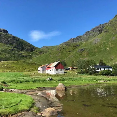 Seafront House In Fjord In The Middle Of Lofoten Ferienhaus *